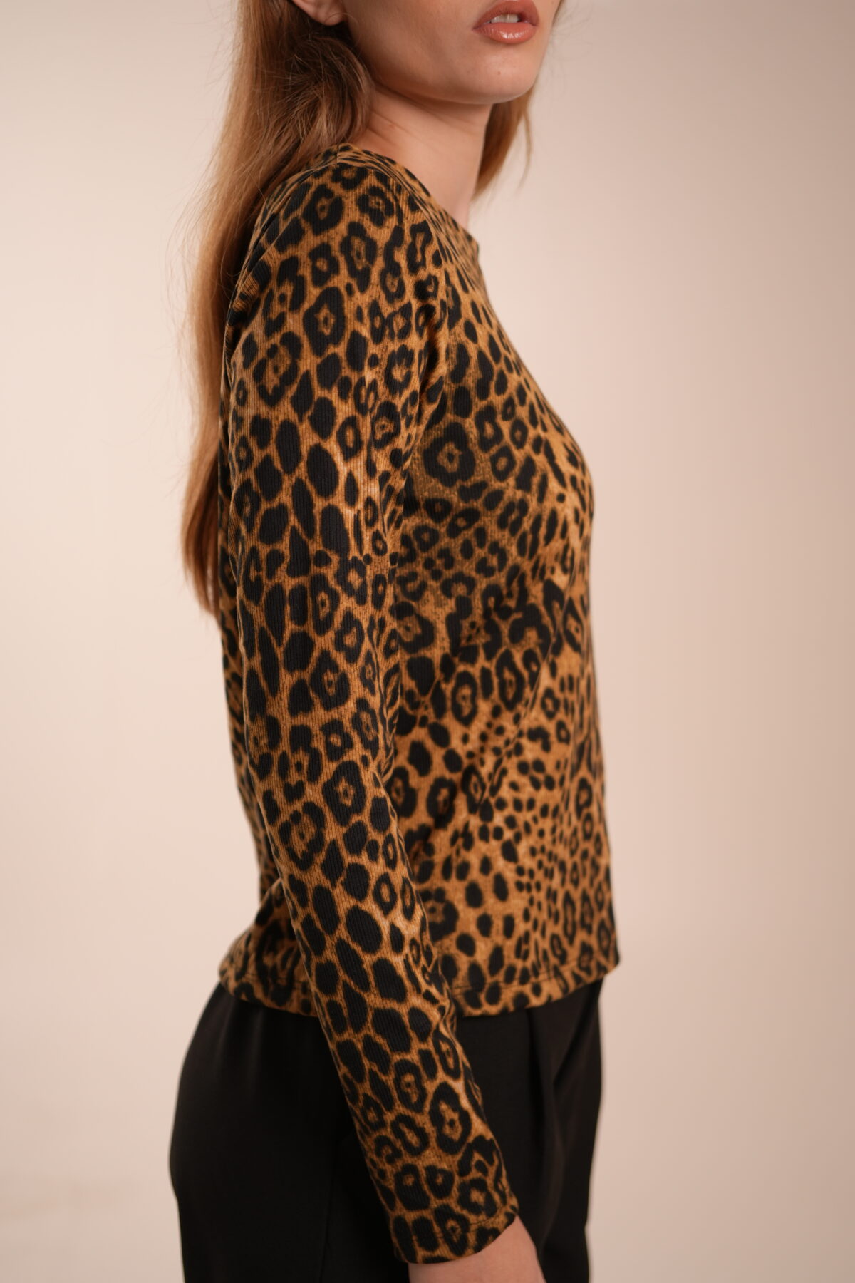 REMERA MIRTHA - Imagen 3
