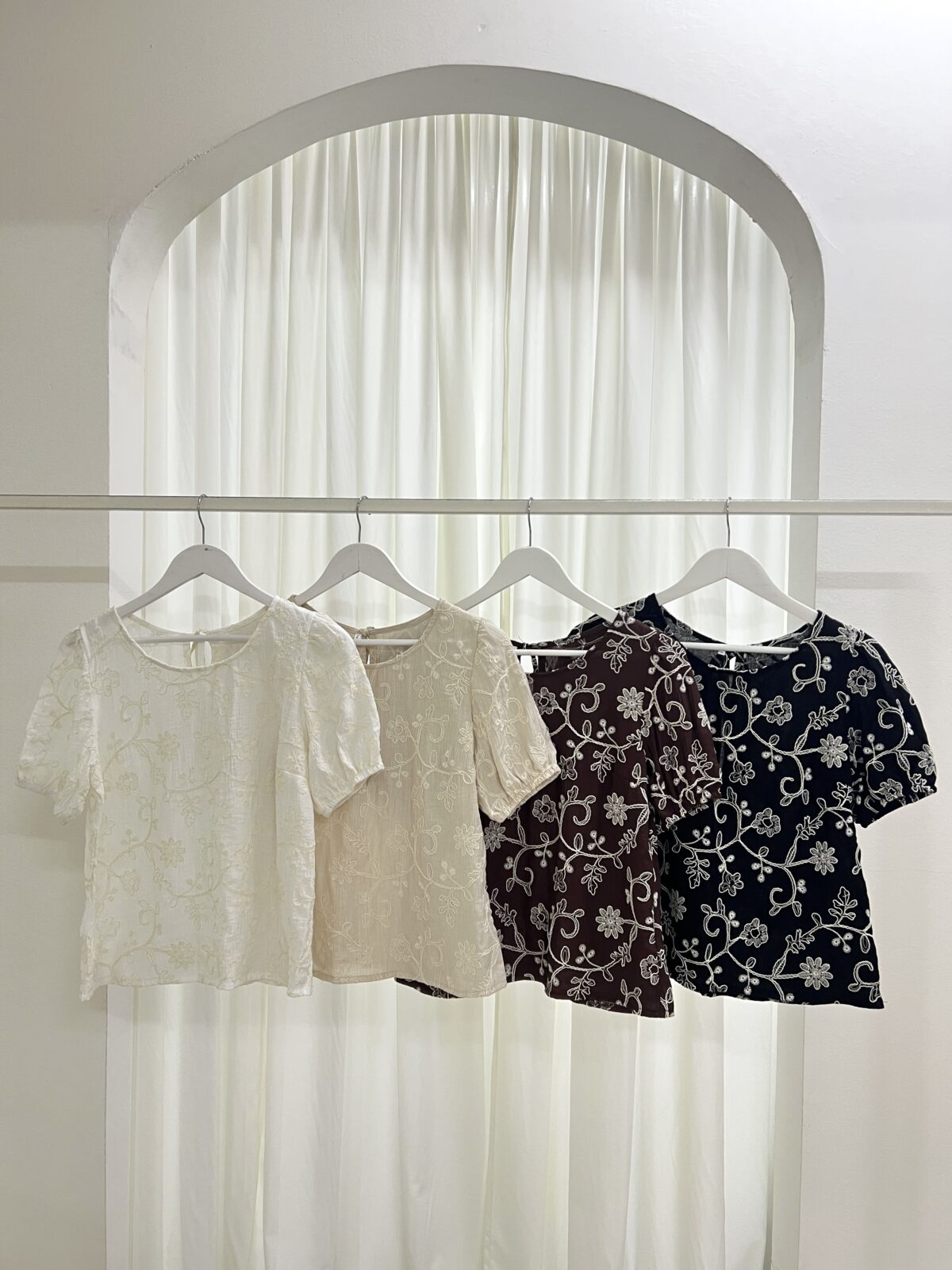 REMERA AGNES - Imagen 3