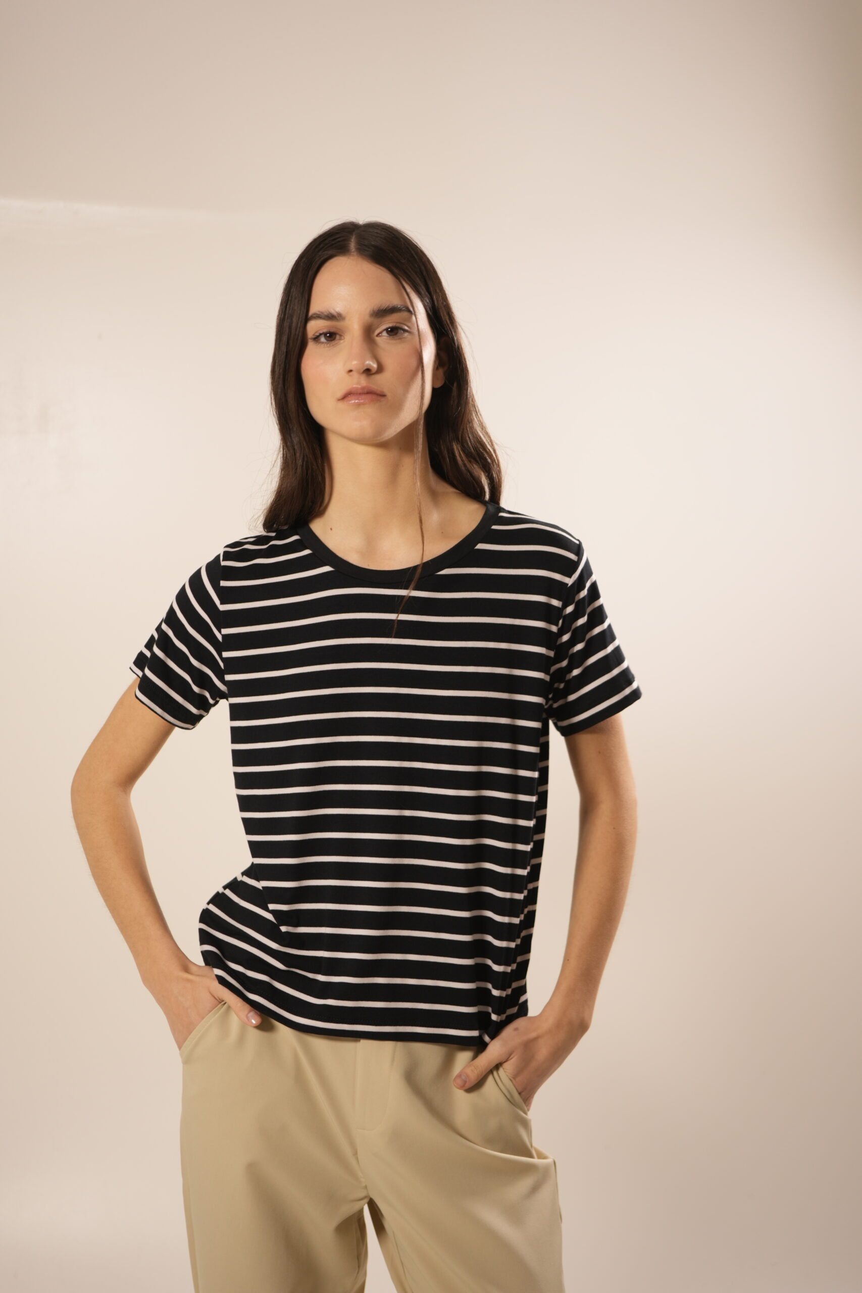 DSC04368 REMERA NADINA - Imagen 1