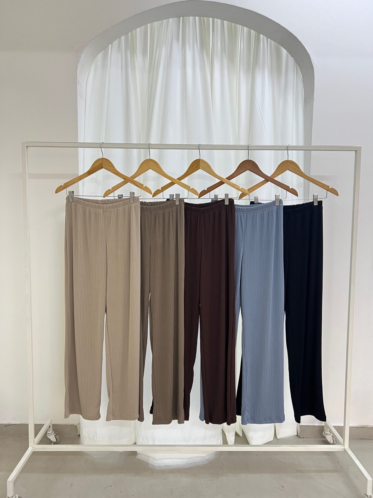 PANTALÓN MOMO - Imagen 6