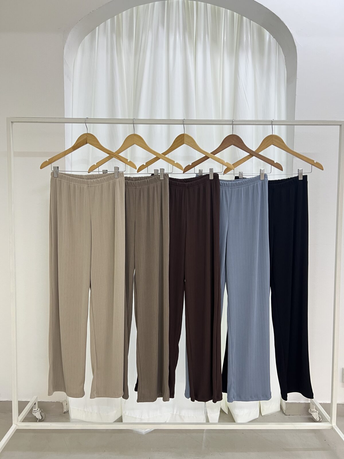 PANTALÓN MOMO - Imagen 7