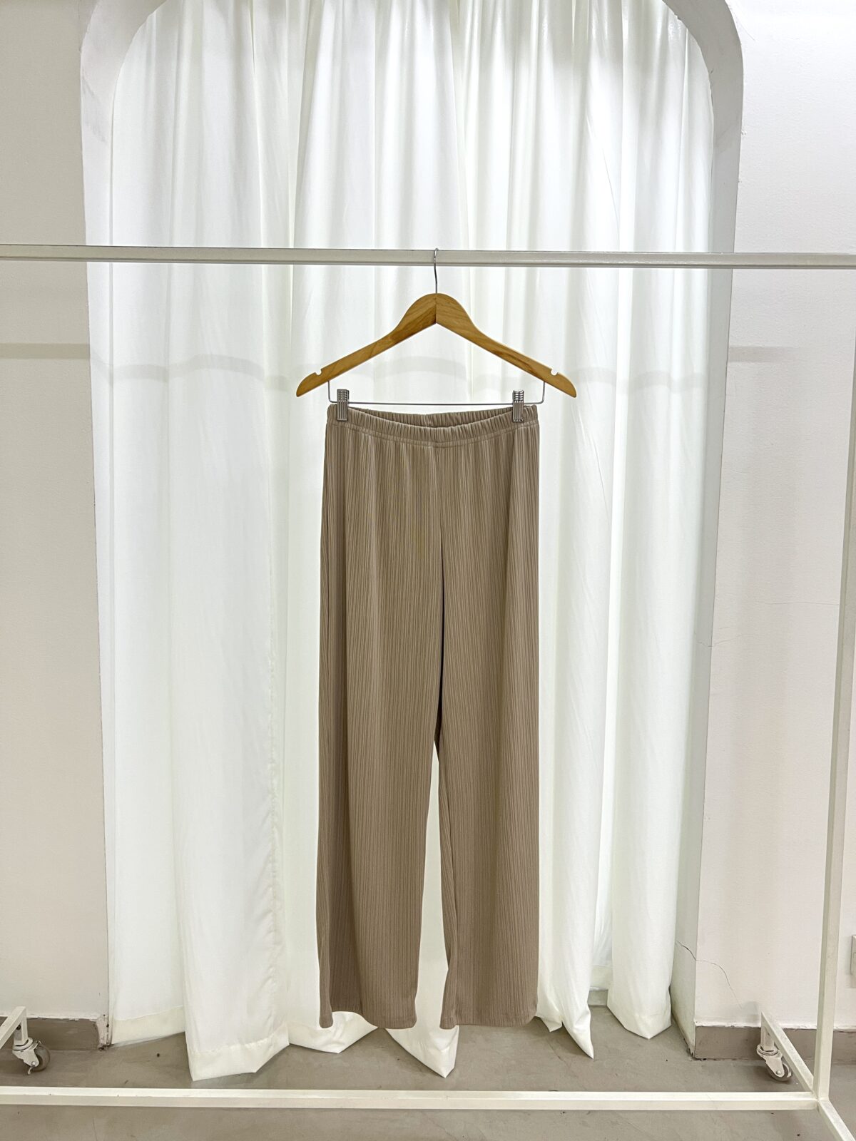 PANTALÓN MOMO - Imagen 8