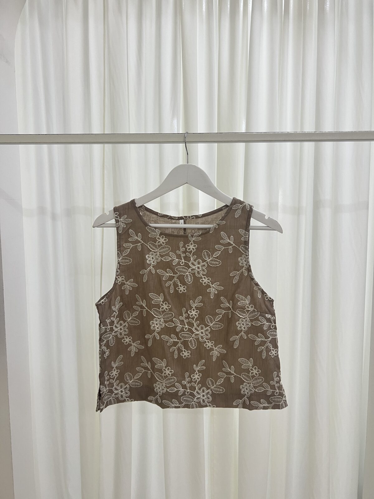 MUSCULOSA SERBIA - Imagen 8