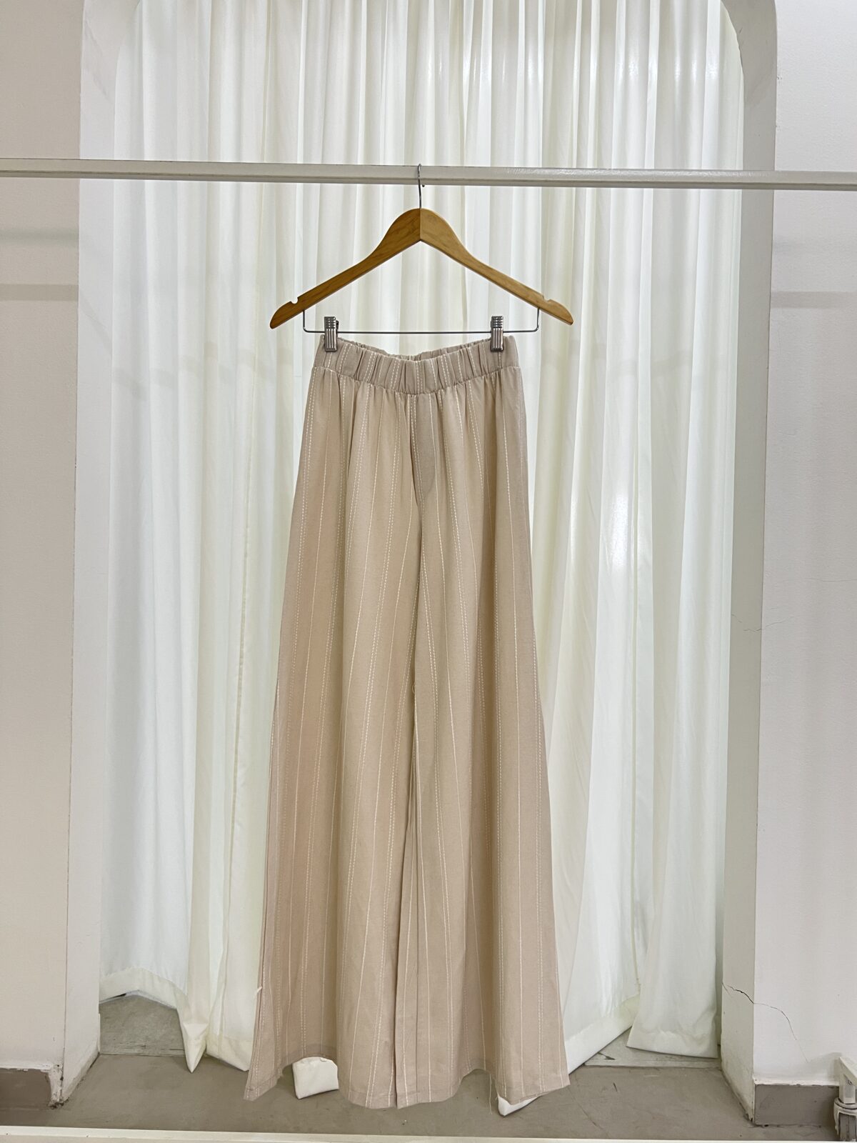 PANTALÓN ADRIANO - Imagen 4