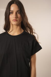 REMERA ALICE - Imagen 2