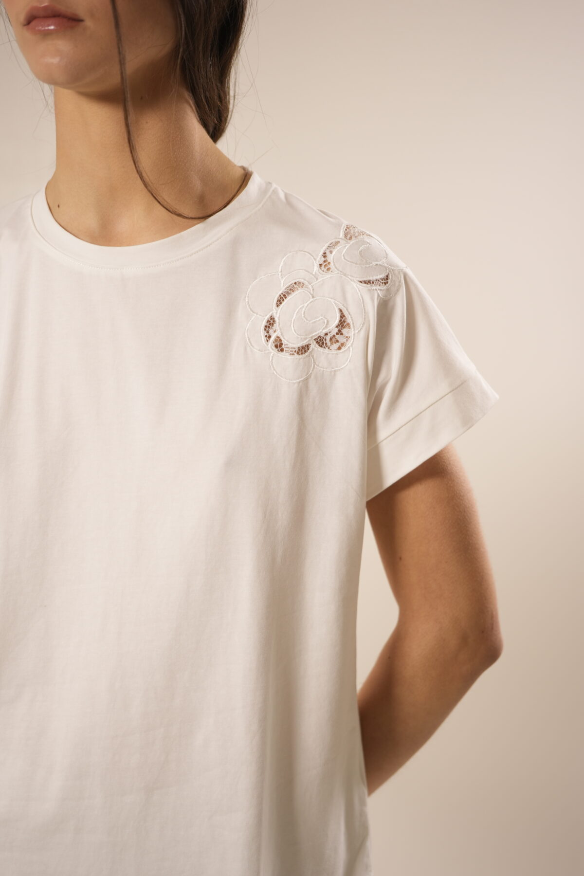REMERA GRETA - Imagen 3