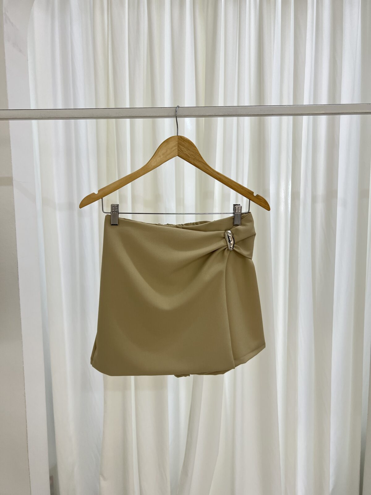 SHORT-POLLERA BENICIO - Imagen 8